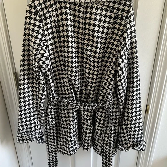 NEW Jou Jou Houndstooth Coat Black White Belted Juniors L / XL - Picture 3 of 14